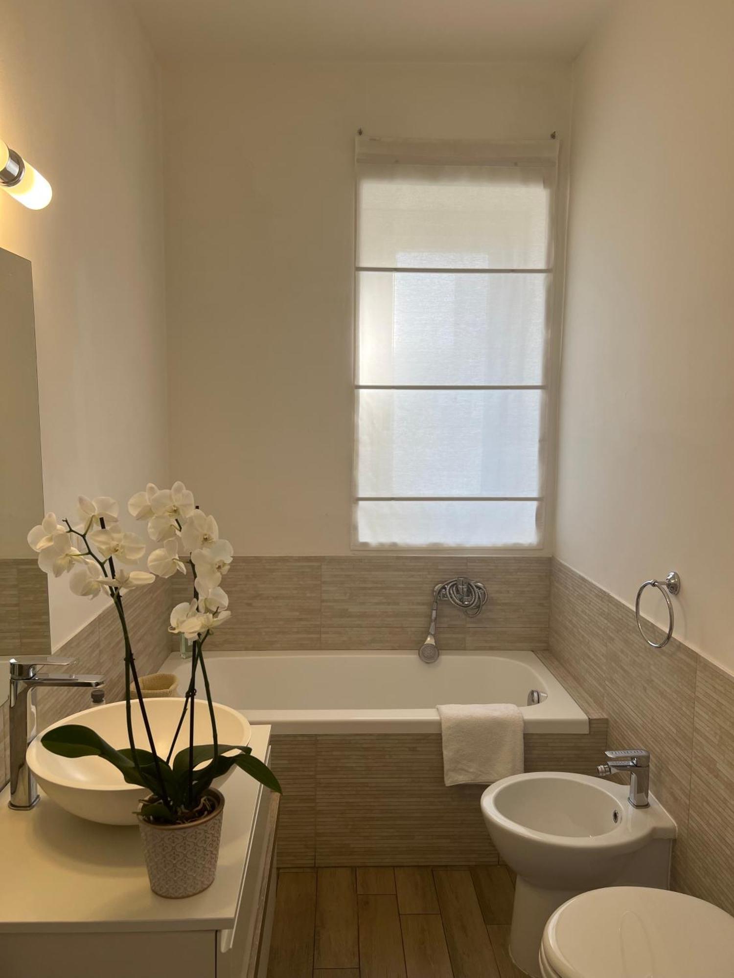 Santa Rosa Florence Apartments 3 Bedrooms - Private Parking المظهر الخارجي الصورة
